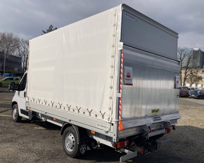 Peugeot boxer s hydraulickou plošinou